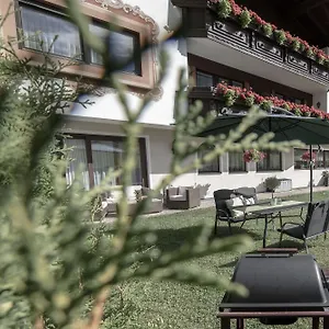 Hotel Garni Rustica, Solden